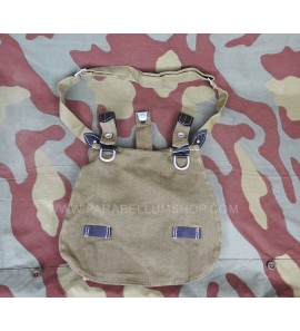 German WW2 M31 breadbag with leather reinforcement shoulder strap